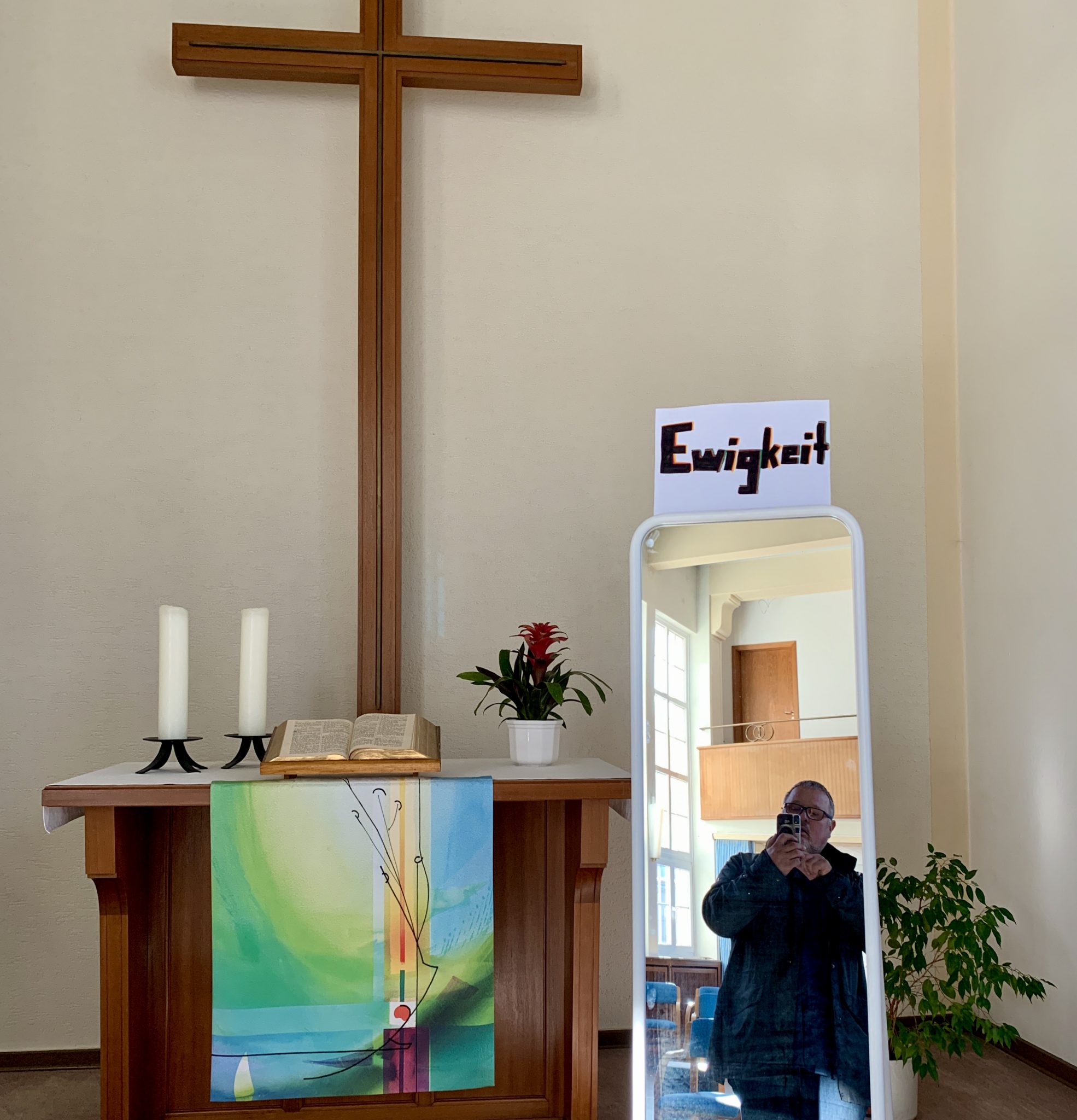 Im Spiegel der Ewigkeit Mitglaubkirche